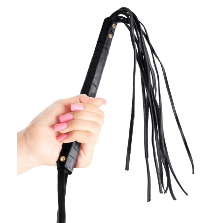 FLOGGER IN SIMILPELLE FETISH FANTASY FIRST TIME